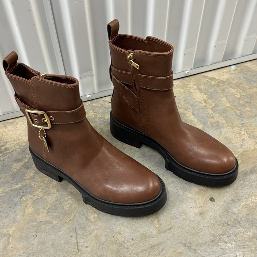 Coach boots